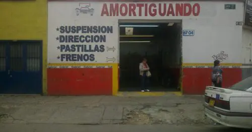 AMORTIGUANDO AMORTIGUANDO
