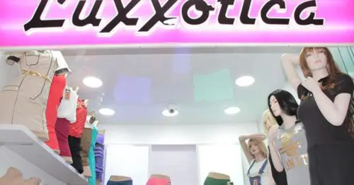 LUXXOTICA LUXXOTICA