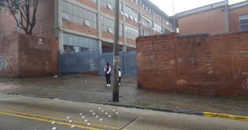 COLEGIO TOMAS RUEDA VARGAS SEDE A BOGOTÁ - Direccion Colombia